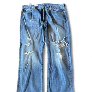 Levi's Relaxed Fit Light Blue Jeans